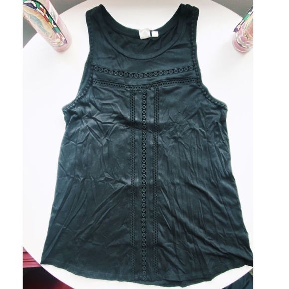 GAP Boho Crochet Swing Tank Like New! - Picture 7 of 13
